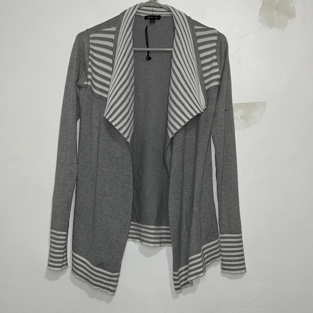 Size S  Karissa & Me Grey and White Cardigan